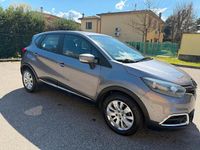 Usata Renault Captur 90 CV (66 kW) 2014 Grigio SUV