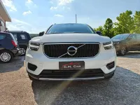 Usata Volvo XC40 Momentum 129 CV (94 kW) 2022 Bianco SUV