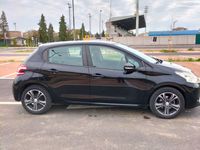 Usata Peugeot 208 Active 82 CV (60 kW) 2014 Nero Utilitaria