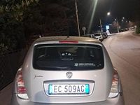 Usata Lancia Ypsilon 69 CV (50 kW) 2010 Grigio Utilitaria