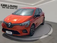 Usata Renault Clio V Techno 145 CV (106 kW) 2023 Arancione Utilitaria