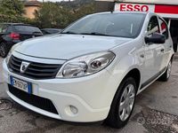 Usata Dacia Sandero Stepway 85 CV (62 kW) 2012 Bianco Berlina
