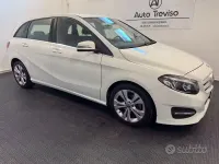 Usata Mercedes B200 Premium 136 CV (100 kW) 2018 Bianco Utilitaria