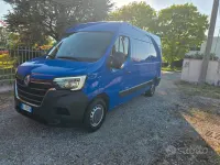 Usata Renault Master 131 CV (96 kW) 2020 Blu Monovolume