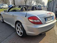 Usata Mercedes SLK200 163 CV (119 kW) 2008 Argento Cabrio