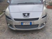 Usata Peugeot 5008 Active 112 CV (82 kW) 2012 Grigio Monovolume
