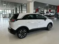 Usata Opel Crossland Elegance 110 CV (80 kW) 2024 Bianco SUV