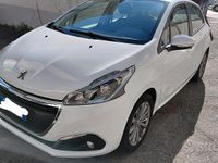 Usata Peugeot 208 Allure 82 CV (60 kW) 2016 Bianco Utilitaria