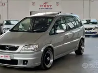 Usata Opel Zafira OPC 192 CV (141 kW) 2002 Grigio Monovolume
