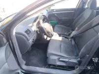Begagnad VW Golf V 102 HK (75 kW) 2007 Svart Sedan