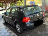 Usata VW Golf IV 75 CV (55 kW) 2000 Nero Utilitaria