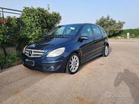 Usata Mercedes B180 109 CV (80 kW) 2008 Blu Monovolume