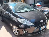 Usata Ford Fiesta Titanium 95 CV (69 kW) 2010 Nero Berlina
