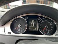 Usata VW Passat 140 CV (102 kW) 2011 Grigio Station wagon