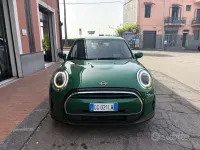Usata Mini ONE 75 CV (55 kW) 2021 Verde Utilitaria