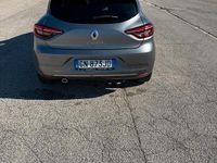 Usata Renault Clio V 101 CV (74 kW) 2023 Grigio Berlina