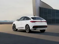 Nuova Audi Q5 Sportback S-Line 299 CV (219 kW) 2026 Bianco arkona SUV