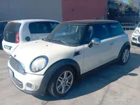 Usata Mini Cooper D 112 CV (82 kW) 2010 Bianco Utilitaria