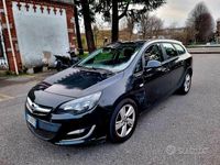 Usata Opel Astra S 131 CV (96 kW) 2013 Nero Berlina