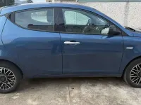 Usata Lancia Ypsilon Silver 69 CV (50 kW) 2024 Blu/azzurro Utilitaria