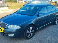 Usata Skoda Octavia Elegance 140 CV (102 kW) 2006 Grigio Berlina