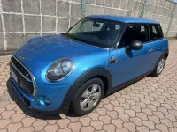 Usata Mini ONE 75 CV (55 kW) 2017 Blu/azzurro Utilitaria