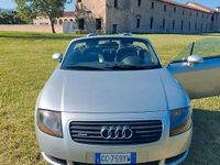 Usata Audi TT Roadster 225 CV (165 kW) 2000 Grigio Cabrio