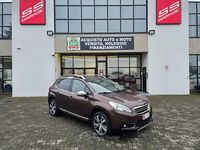 Usata Peugeot 2008 Allure 120 CV (88 kW) 2015 Marrone SUV