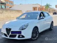 Usata Alfa Romeo Giulietta Exclusive 150 CV (110 kW) 2016 Bianco Utilitaria