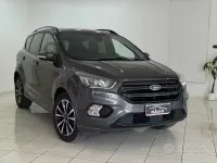 Usata Ford Kuga ST-Line 120 CV (88 kW) 2019 Grigio SUV