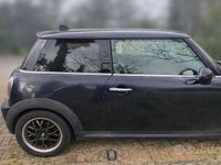 Usata Mini Cooper D Pepper 109 CV (80 kW) 2008 Nero Utilitaria