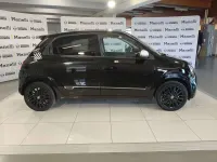 Usata Renault Twingo Urban Night 60 kW (82 CV) 2023 Nero Utilitaria