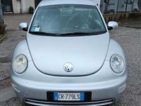 Usata VW New Beetle 101 CV (74 kW) 2003 Argento Utilitaria
