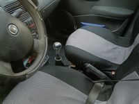 Usata Fiat Punto 80 CV (58 kW) 2010 Blu Utilitaria