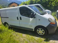 Usata Renault Trafic 101 CV (74 kW) 2004 Bianco Monovolume
