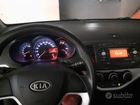 Gebraucht Kia Picanto 69 PS (50 kW) 2012 Schwarz Kleinwagen