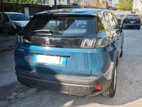 Usata Peugeot 3008 130 CV (95 kW) 2022 Verde SUV