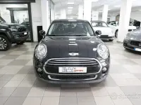Usata Mini Cooper D 116 CV (85 kW) 2017 Nero Utilitaria