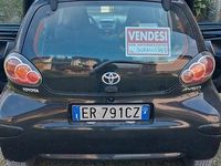 Usata Toyota Aygo 68 CV (50 kW) 2013 Nero Utilitaria