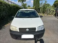 Usata Fiat Punto 60 CV (44 kW) 2005 Bianco Utilitaria