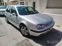 Usata VW Golf IV Highline 131 CV (96 kW) 2003 Grigio Berlina