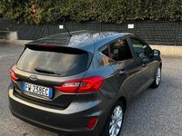 Usata Ford Fiesta 100 CV (73 kW) 2019 Grigio Utilitaria