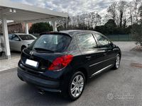 Usata Peugeot 207 110 CV (80 kW) 2007 Nero Berlina