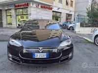 Usata Tesla Model S 244 kW (333 CV) 2015 Nero Utilitaria