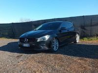 Usata Mercedes CLA220 Shooting Brake 177 CV (130 kW) 2015 Nero Station wagon