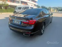 Usata BMW 730 Comfort Edition 265 CV (194 kW) 2017 Grigio Berlina