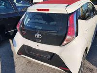 Usata Toyota Aygo X-wave 69 CV (50 kW) 2017 Bianco Utilitaria