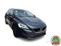 Usata Volvo V40 Momentum 120 CV (88 kW) 2017 Grigio Berlina