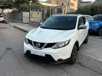 Usata Nissan Qashqai Tekna 131 CV (96 kW) 2017 Bianco SUV