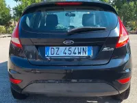 Usata Ford Fiesta 97 CV (71 kW) 2009 Nero Berlina